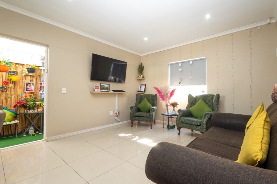 3 Bedroom Property for Sale in Belhar Western Cape